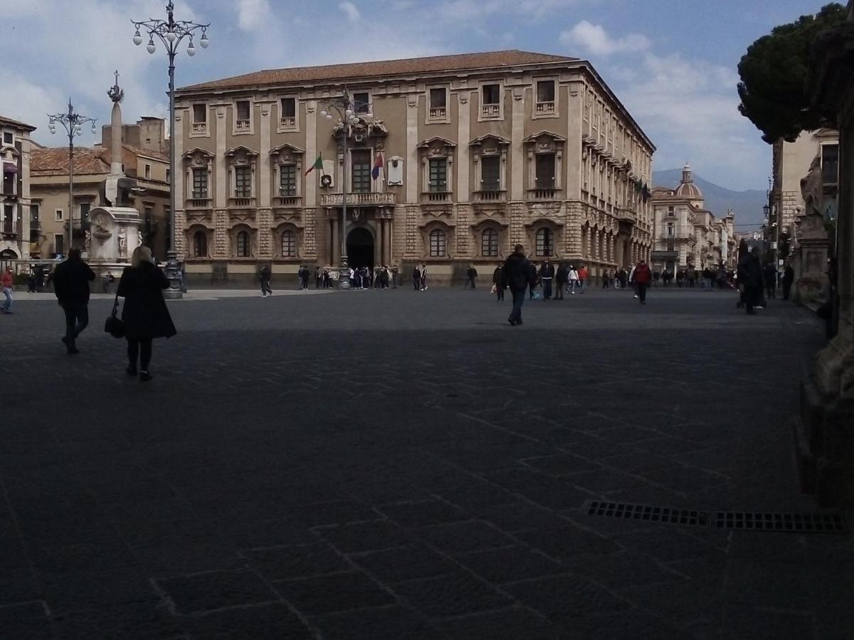Mazzini House Apartment Catania Bagian luar foto