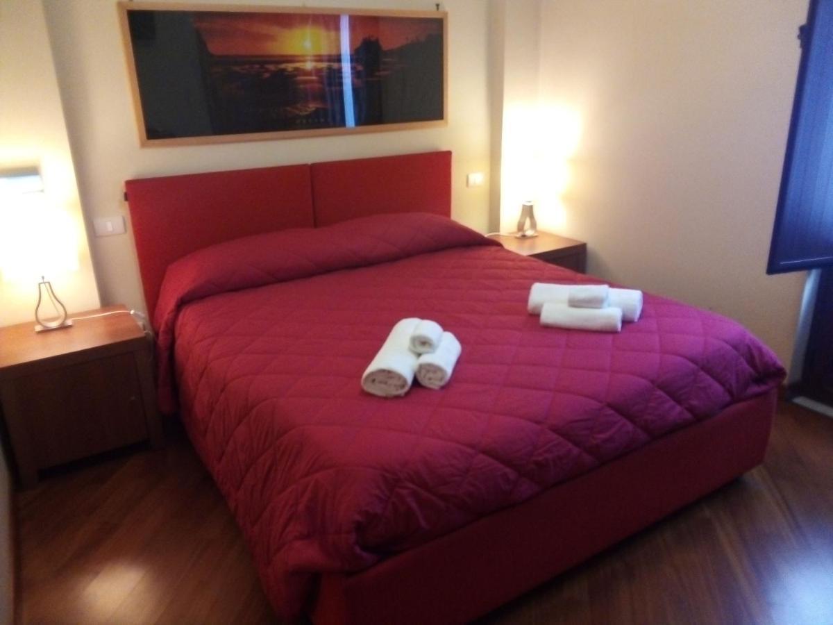 Mazzini House Apartment Catania Bagian luar foto